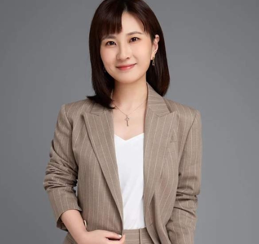 【活动抢位】和复旦大学一起走进渣打银行，聊聊美联储降息下的策略部署 丨FMBA