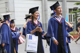 饮水思源，相约荣光——北京交通大学2017届毕业典礼暨学位授予仪式顺利举行
