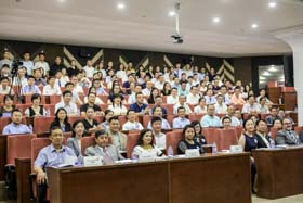 “走进世界，走进产业”，开启SHU MBA 3.0 新时代 ——上海大学MBA中心2017年度盛会圆满举行