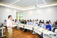 华理商学院召开专业学位中心专业方向模块课程建设专家论证会