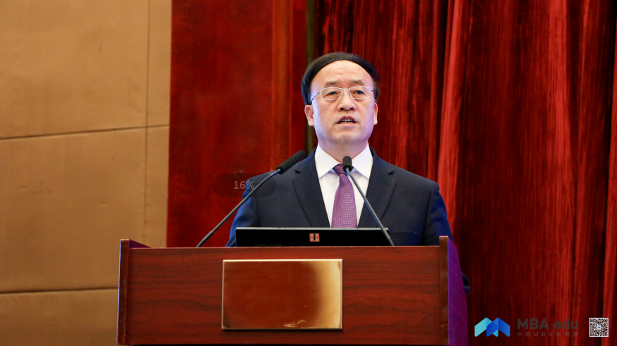 兰州大学党委书记袁占亭在“2018金城峰会”上的致辞