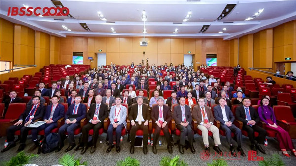交大安泰携手全球近200家商学院签署《上海联合宣言》：不确定性下，鼓励科研人员国际学术合作