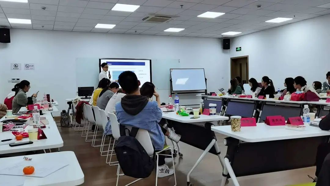 【上海对外经贸大学MBA教育中心】“众说纷纭”SUIBE 2020级MBA金融行业交流会
