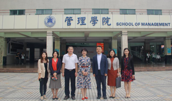 ​全国MBA教指委秘书处办公室王萍主任莅临广东工业大学管理学院指导