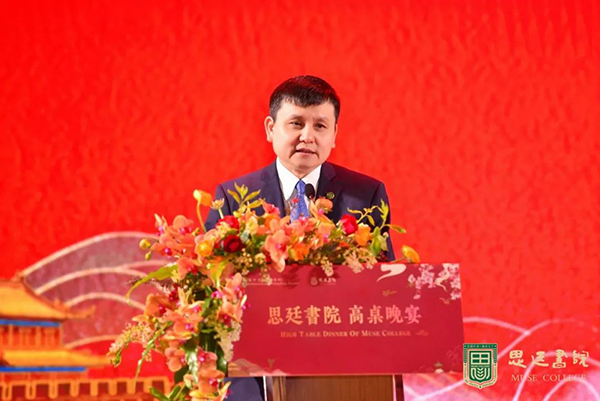 张文宏出席港中大（深圳）高桌晚宴并作演讲：青年应具备开放、包容和谦卑的品质