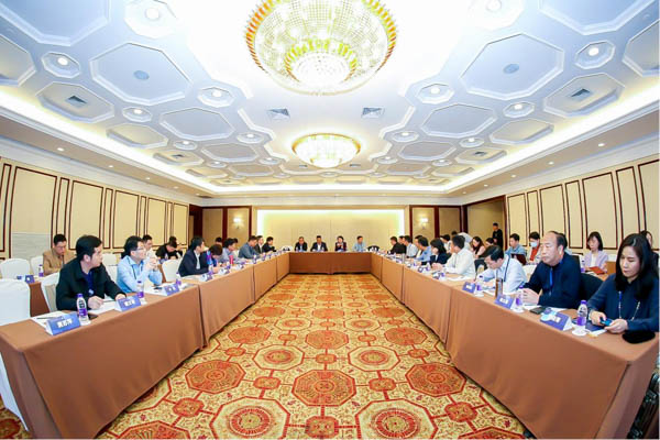上海财经大学商学院常务副院长魏航出席 2021年度全国财经类院校商学院院长工作交流会议