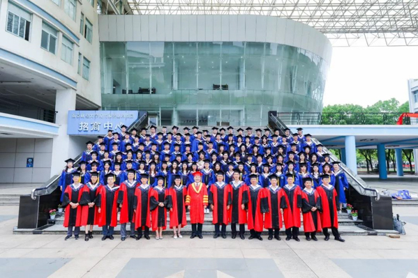 载梦起航 | 南财MBA教育中心隆重举行2021年MBA毕业典礼暨学位授予仪式