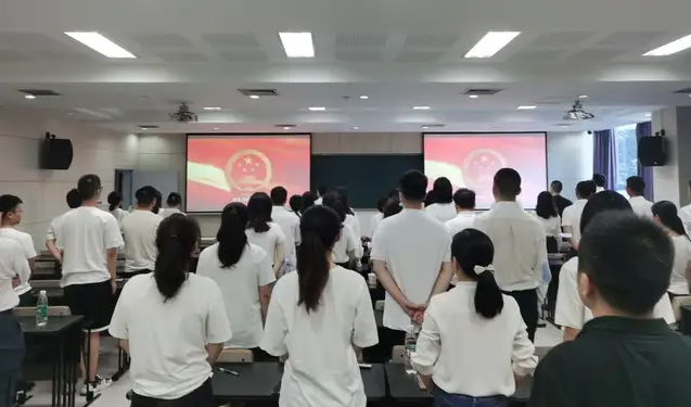 群英汇聚，乘风破浪——重庆大学2021级MBA/EMBA开学典礼隆重举行