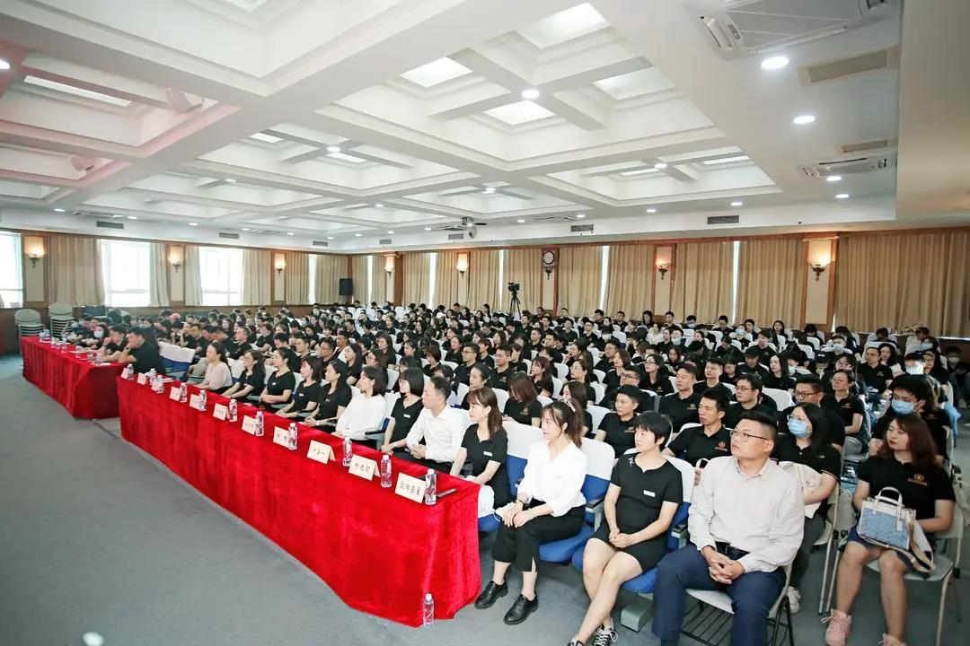​名师校友齐上阵，学业职业双引领——直击川大MBA2021级新生入学导航