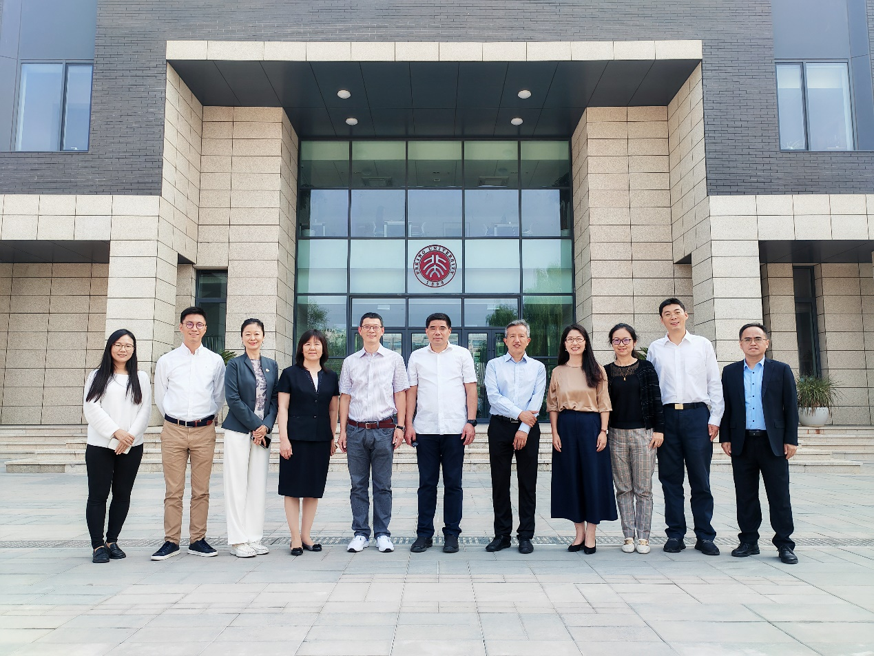 中国政法大学商学院院长商文江一行调研北京大学国家发展研究院