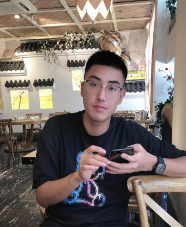 祝贺 | 江西财经大学MBA教育学院九名同学荣获2021-2022学年先进个人称号，李思成同学荣获信毅荣誉奖章（校长奖学金）