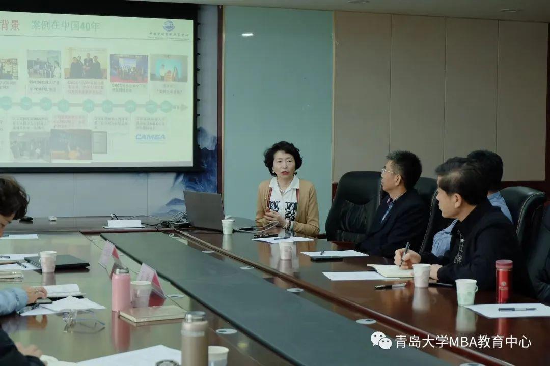 全国工商管理专业学位研究生教育指导委员会秘书处办公室主任王萍、中国管理案例中心主任王淑娟莅临商学院指导工作