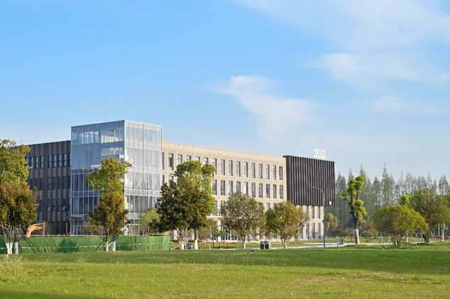 热忱欢迎广大考生报考常州大学商学院工商管理学硕士研究生！