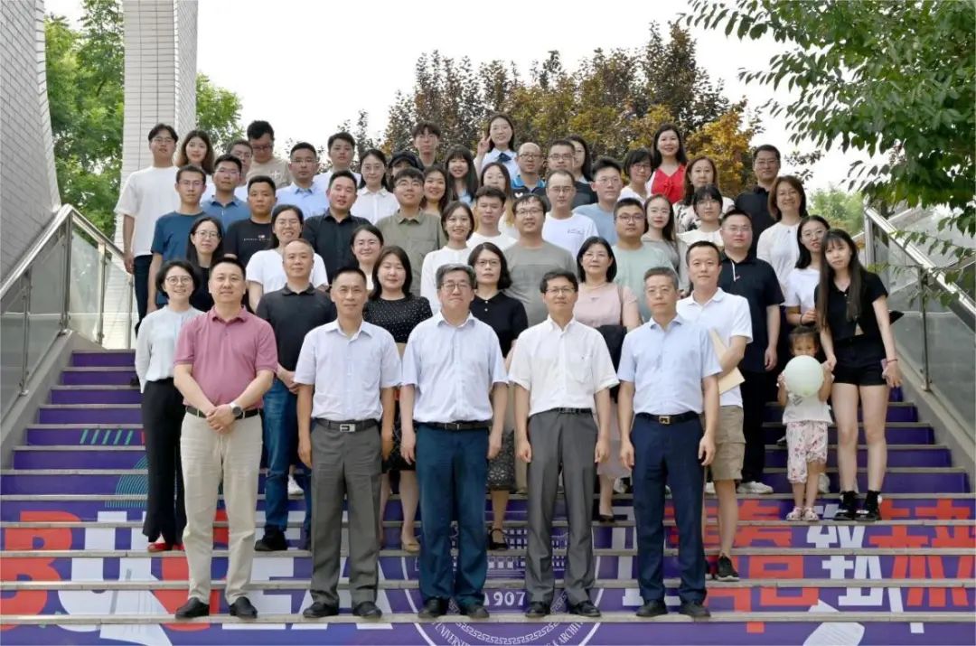 【毕业季】经管学院举办2023届硕士研究生毕业欢送会