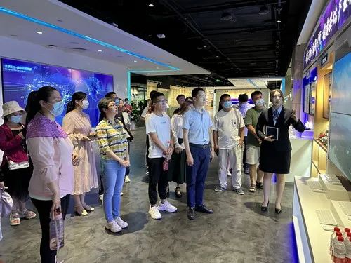 首都经济贸易大学MBA移动课堂第三十四期——访问中国联通