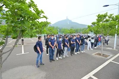 厚德敬业 守正出新 | 首经贸工商管理学院2023级MBA 素质拓展训练营完美收官