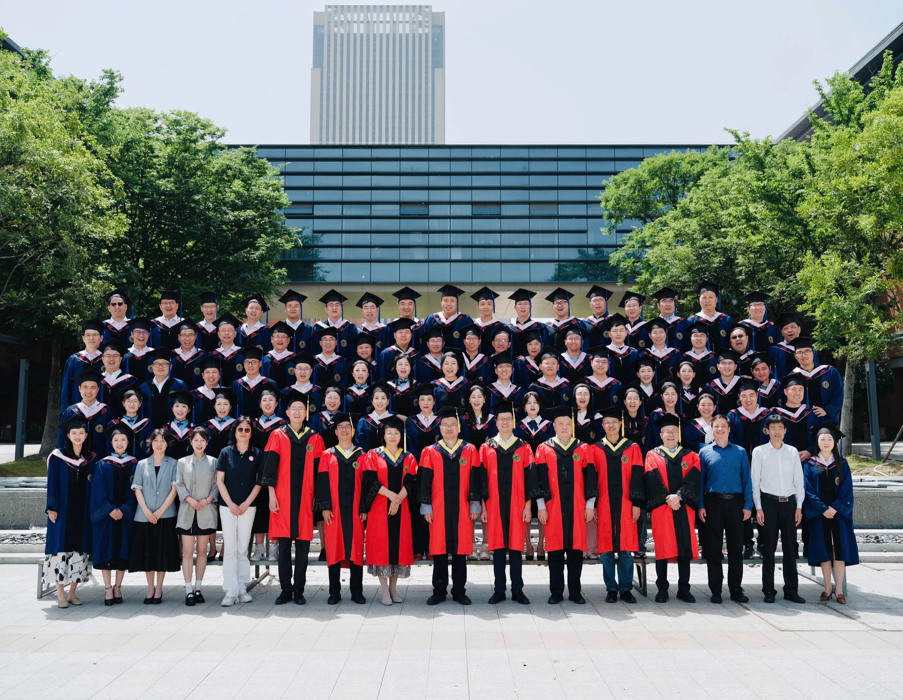 2024中国科学技术大学管理学院EMBA毕业典礼暨15周年庆典隆重举行