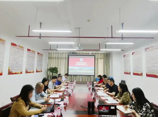 浙江理工大学党委委员、副校长陈爱喜一行深入经济管理学院调研指导工作