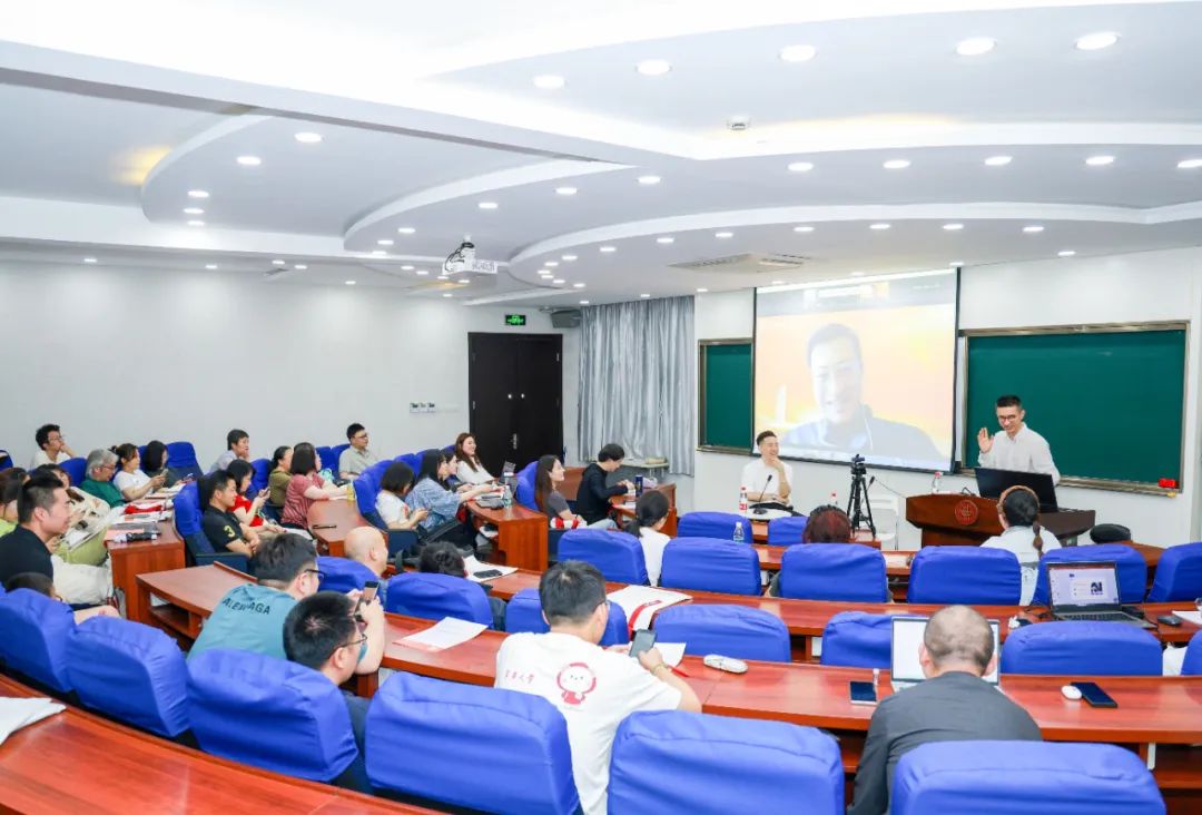 AI未来，潜能无限 | 东华大学旭日工商管理学院AI+时尚营销高级研修项目公开课圆满结束！