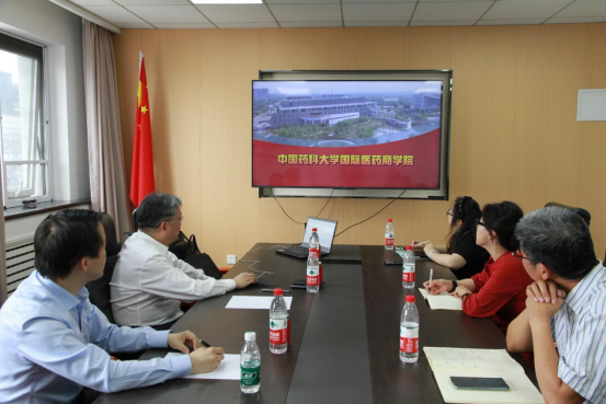 中国社会科学院大学商学院与中国药科大学国际医药商学院交流座谈