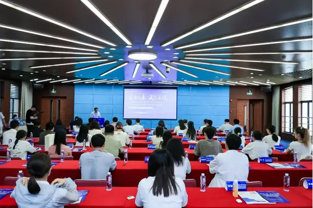 “未来已来，进无止境 ”｜上海理工大学管理学院专业学位经济类联考项目2025夏令营成功举办！