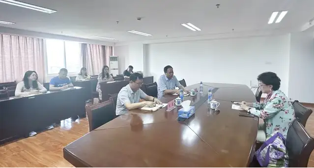 全国MBA教指委秘书处办公室主任王萍来江西财经大学指导工作