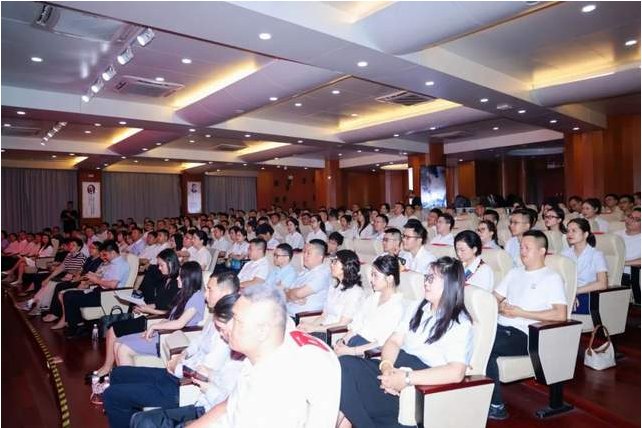 启航新程|广西大学2024级EMBA新生入学仪式隆重举行