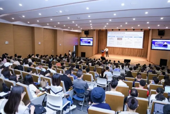 精彩回顾 | 华理商学院“生成式AI赋能商业创新”主题论坛现场直击
