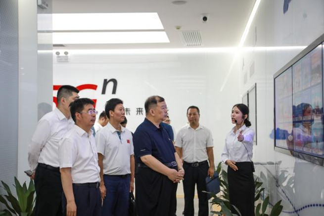 湖南工业大学商学院与湖南联通共建大数据实习基地，揭牌仪式开启合作新篇章