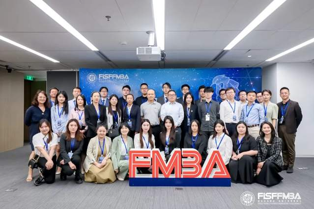 复旦大学全日制金融MBA新生汪雨婷：闯关转型，书写专属自己的“大女主”故事 | 同窗