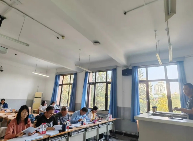 北京建筑大学城市管理与经济学院成功举办23级MBA/MEM学位论文开题答辩会