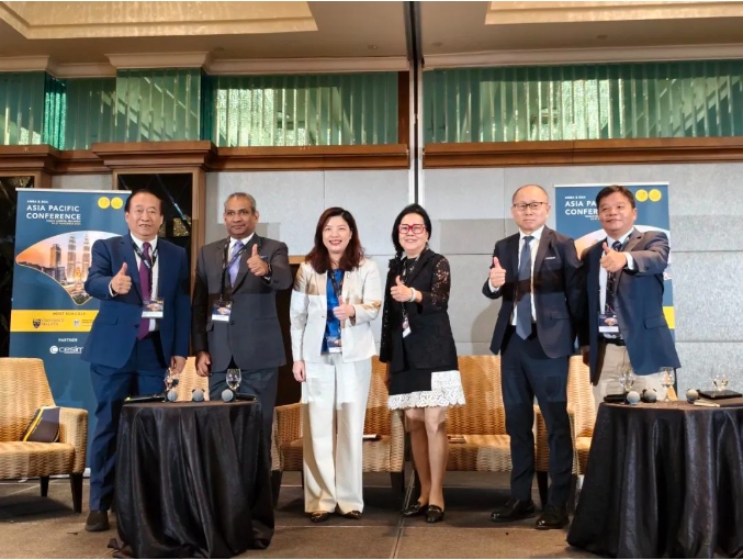 学院动态|浙江工商大学工商管理学艳王重鸣名誉院长带队赴马来西亚出席AMBA&BGA亚太年会