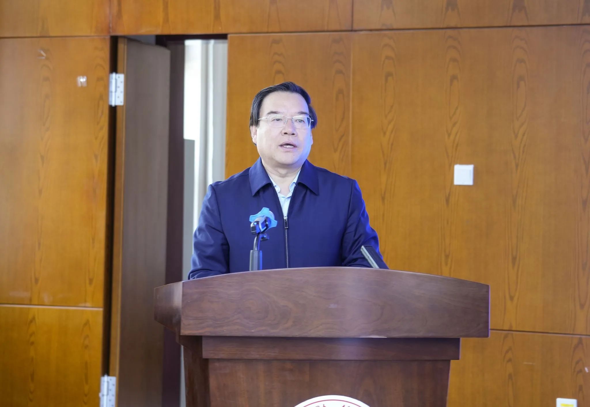 “AI时代商科教育发展论坛暨山西财经大学MBA校外导师聘任仪式（2025）”圆满举行