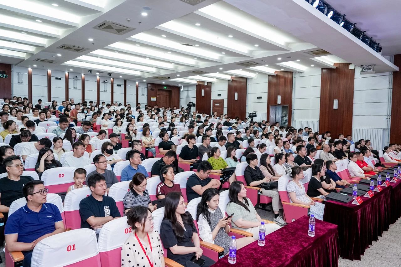 “润身淑世 创赢未来”2026年南开大学商学院专业学位项目招生政策发布会，进无止境，即刻启程！