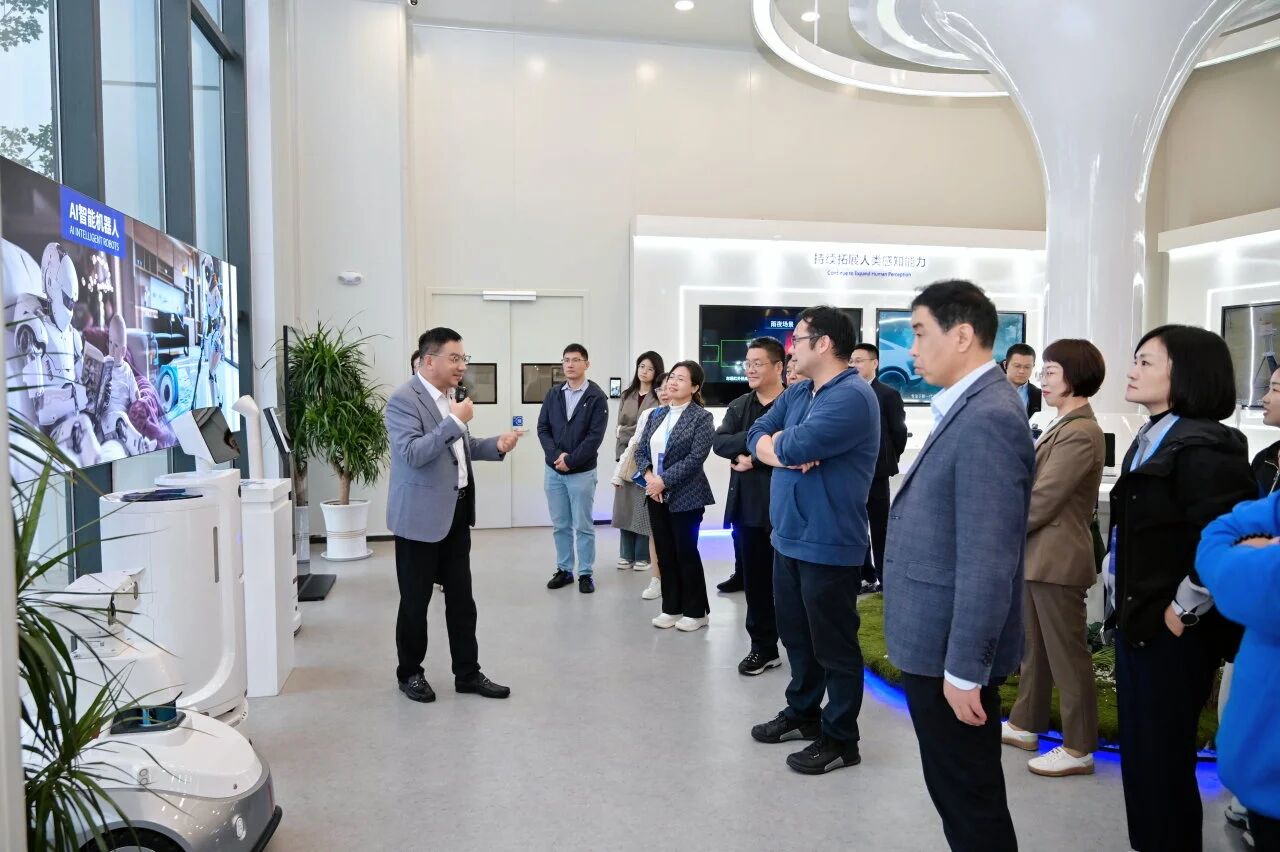 山西财经大学工商管理学院副院长薛继东一行出席2025年度财经类MBA培养院校商学院院长工作交流会议