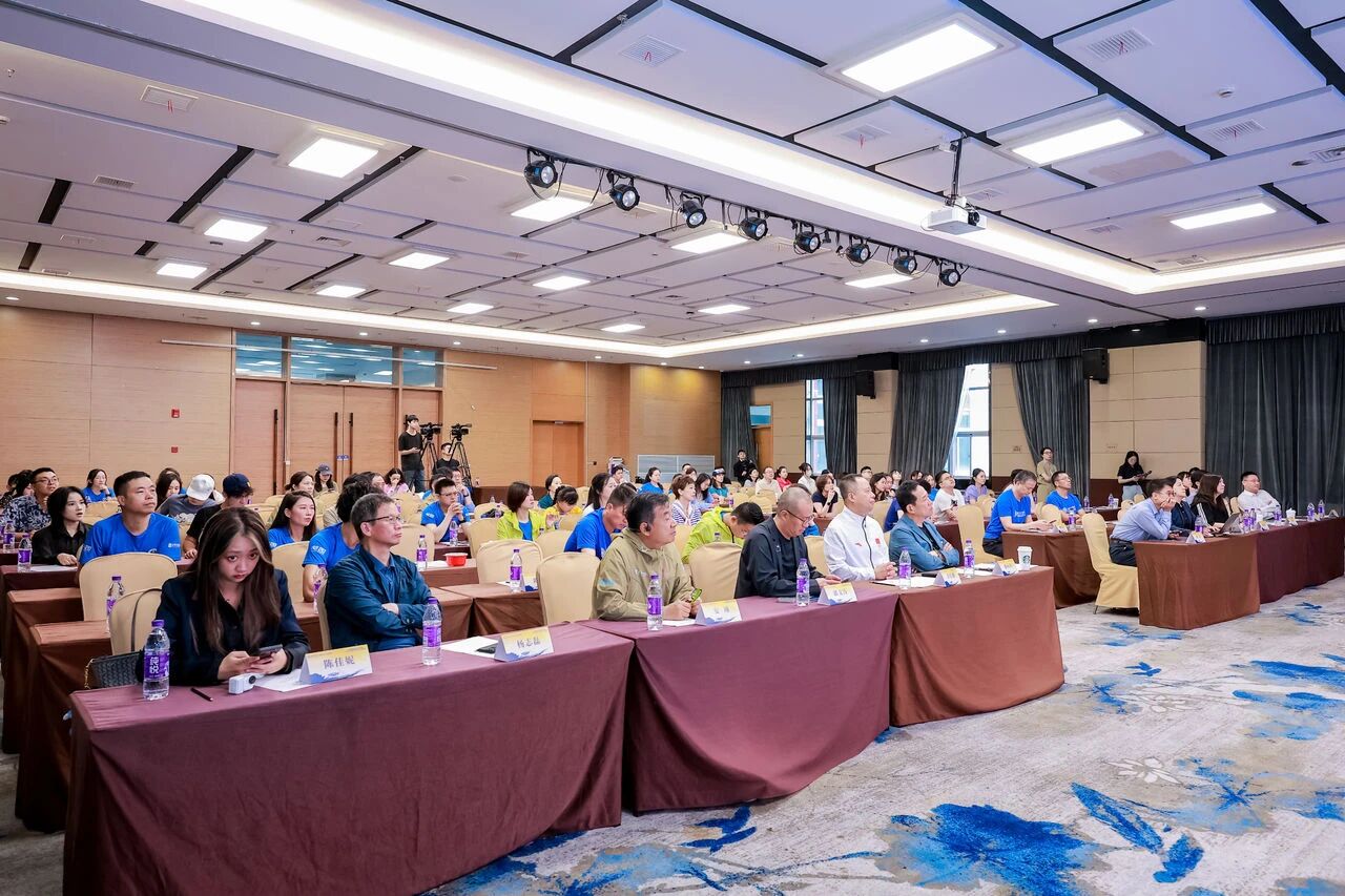 上财商学院金融EMBA发布会暨『不东问道』第四站·戈20出征仪式举行