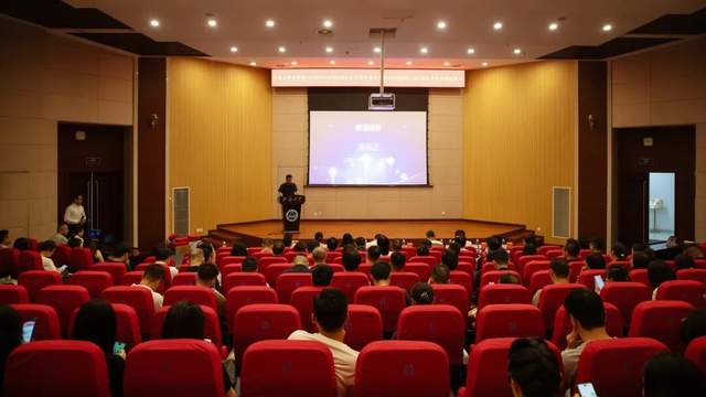 产教融合启新程｜江南大学商学院 2025 级MBA/MEM企业导师授聘仪式暨2025年度MBA/MEM优秀学生颁奖仪式圆满举行