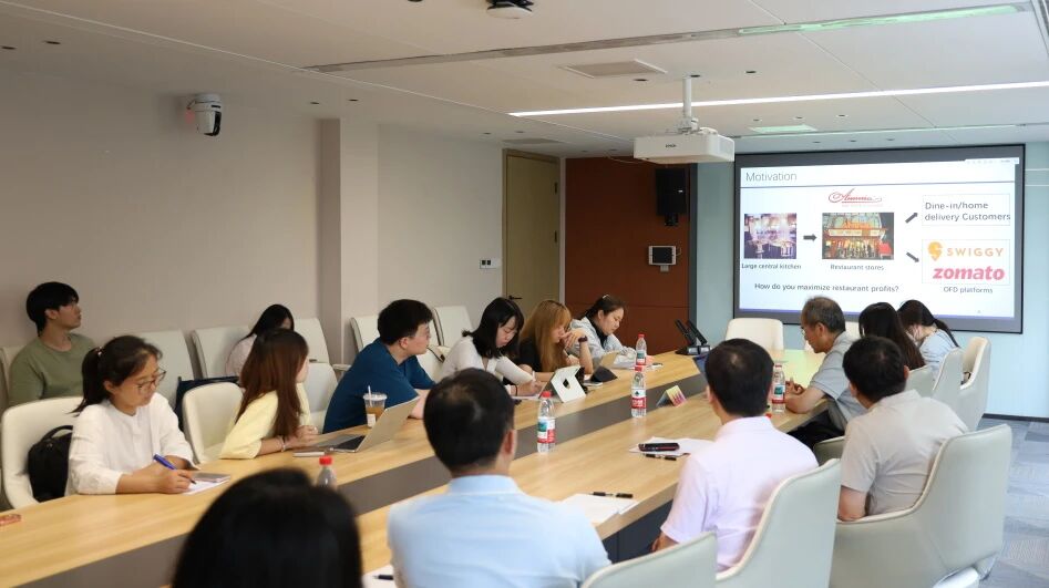 南财MBA举办名师大讲堂：探讨双渠道库存模型下的动态渠道与补货策略