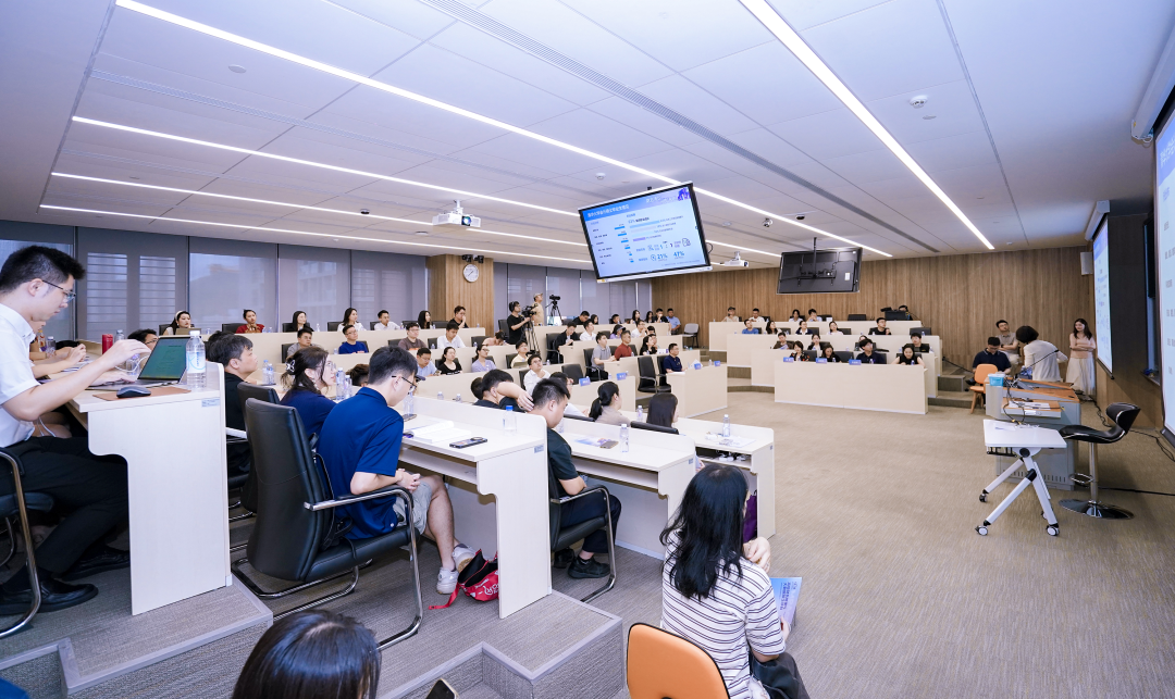 AI引领数智财务新未来｜清华大学高级财务管理与大数据硕士2027级招生体验日举行