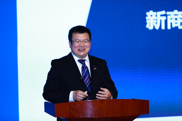 霍宝锋主任.jpg