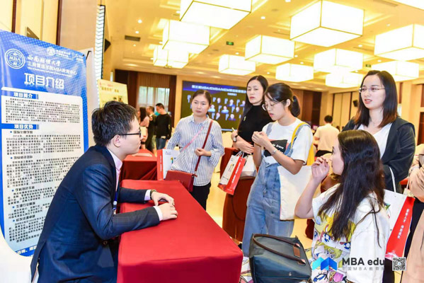 会后交流1.jpg
