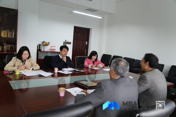 11AjayVinze院长与林嵩院长葛建新书记进行合作洽谈-1.jpg