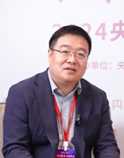 张国兴