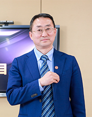 张峥
